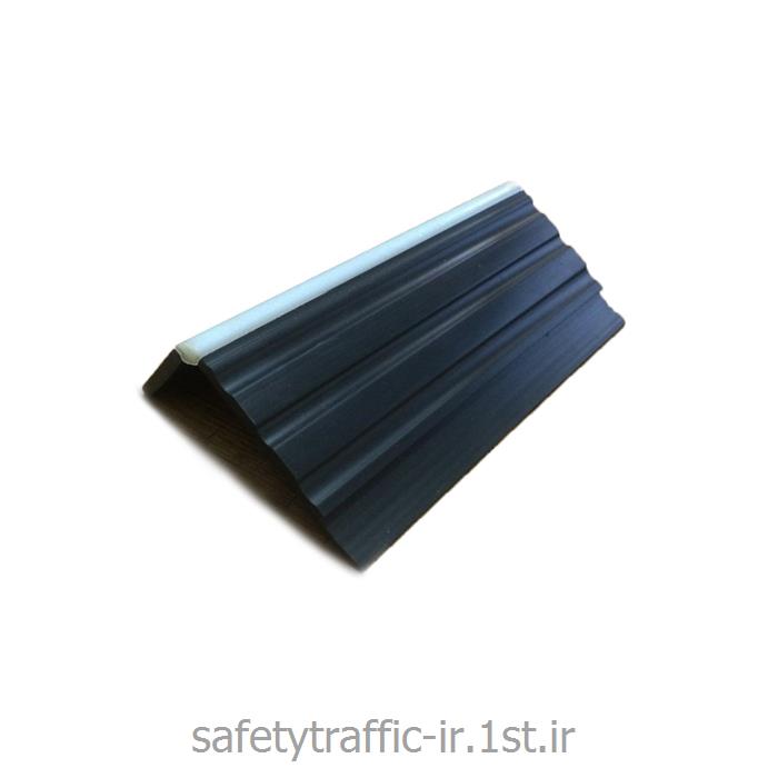 نبشی پله لاستیکی ضد لغزنده قوی مدل PVC-06