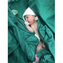 سزارین نوزادان در بیمارستان فرمانیه